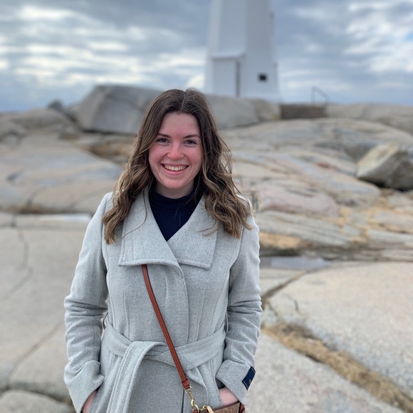 Meet your Posher, Emma - Picture 2 of 2